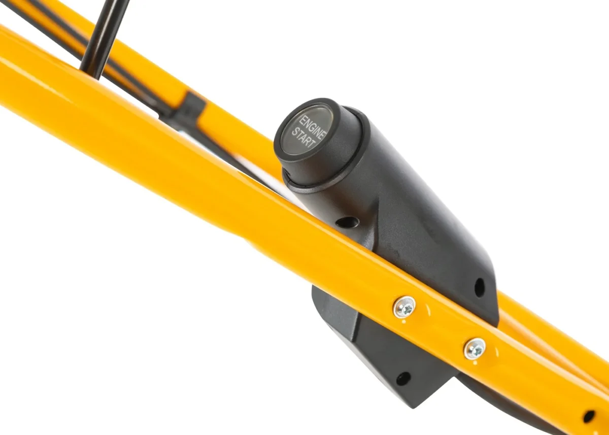 Stiga Combi 53 SEQ B - Kosiarka wyposażona w rozrusznik elektryczny do bezproblemowego rozruchu silnika.