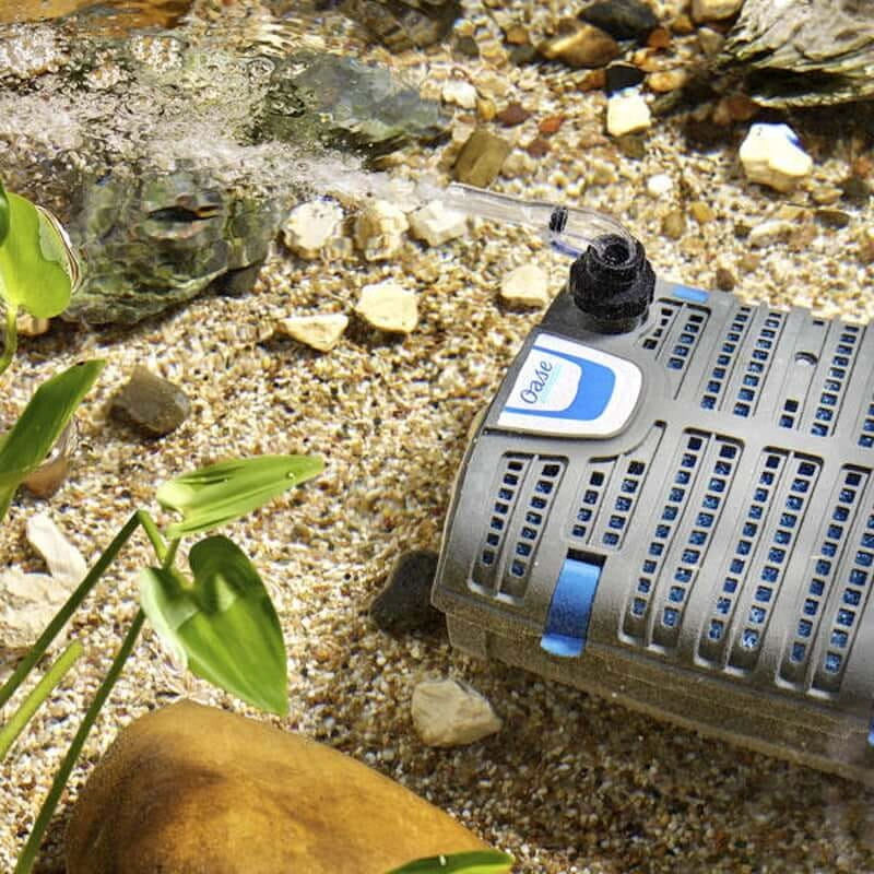 Oase Filtral UVC 1500 - Ustawiany pod wodą - nie zakłóca estetyki oczka wodnego