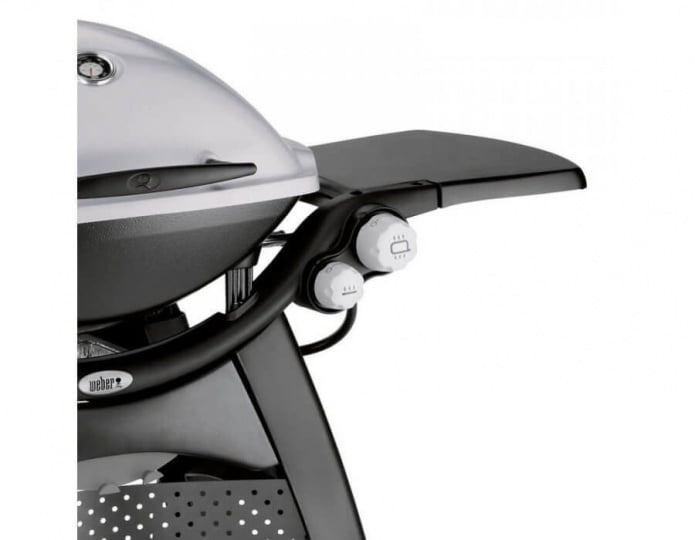 Weber Q 3000 Stand Szary - Grill posiada 2 składane boczne stoliki