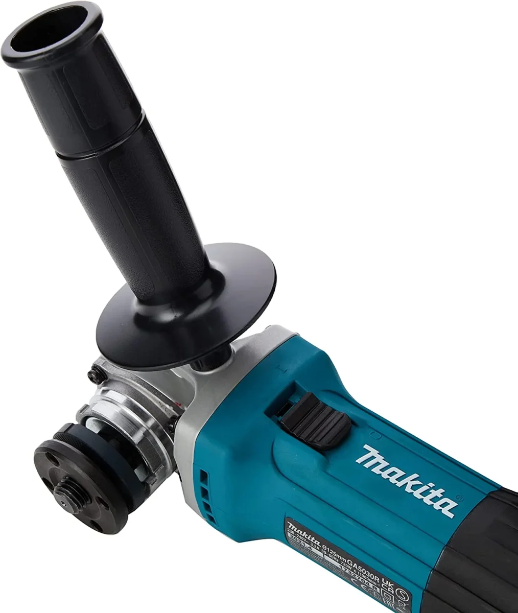 Makita GA5030R - Funkcja łagodnego rozruchu minimalizuje wstrząsy podczas startu, płynnie uruchamiając narzędzie