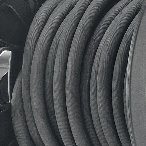 Wąż z oplotem stalowym