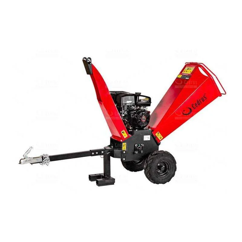 Cedrus RB03 - Maszyna przeznaczona do zrąbkowani gałęzi o średnicy do 120mm.