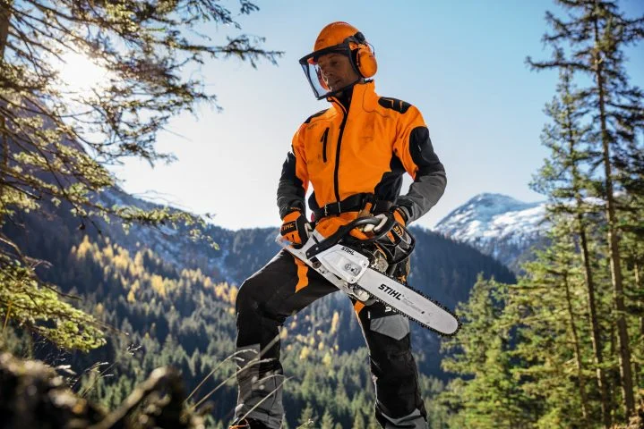 Stihl MS 261 C-M - System filtrów powietrza o długiej żywotności z filtrem HD2
gwarantuje doskonałą filtrację