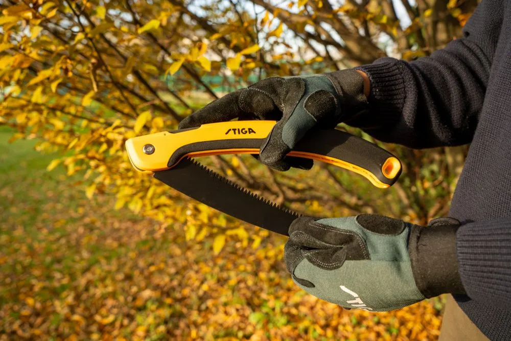 Stiga Piła składana - Składana konstrukcja ułatwia transport i bezpieczne przechowywanie piły.