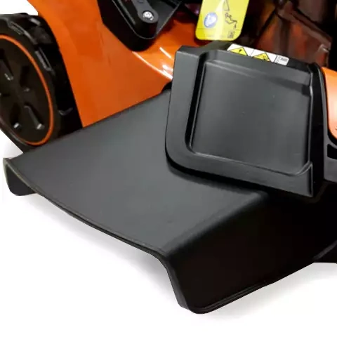 STIHL RM 253 – wyrzut boczny do szybkiego koszenia dużych areałów